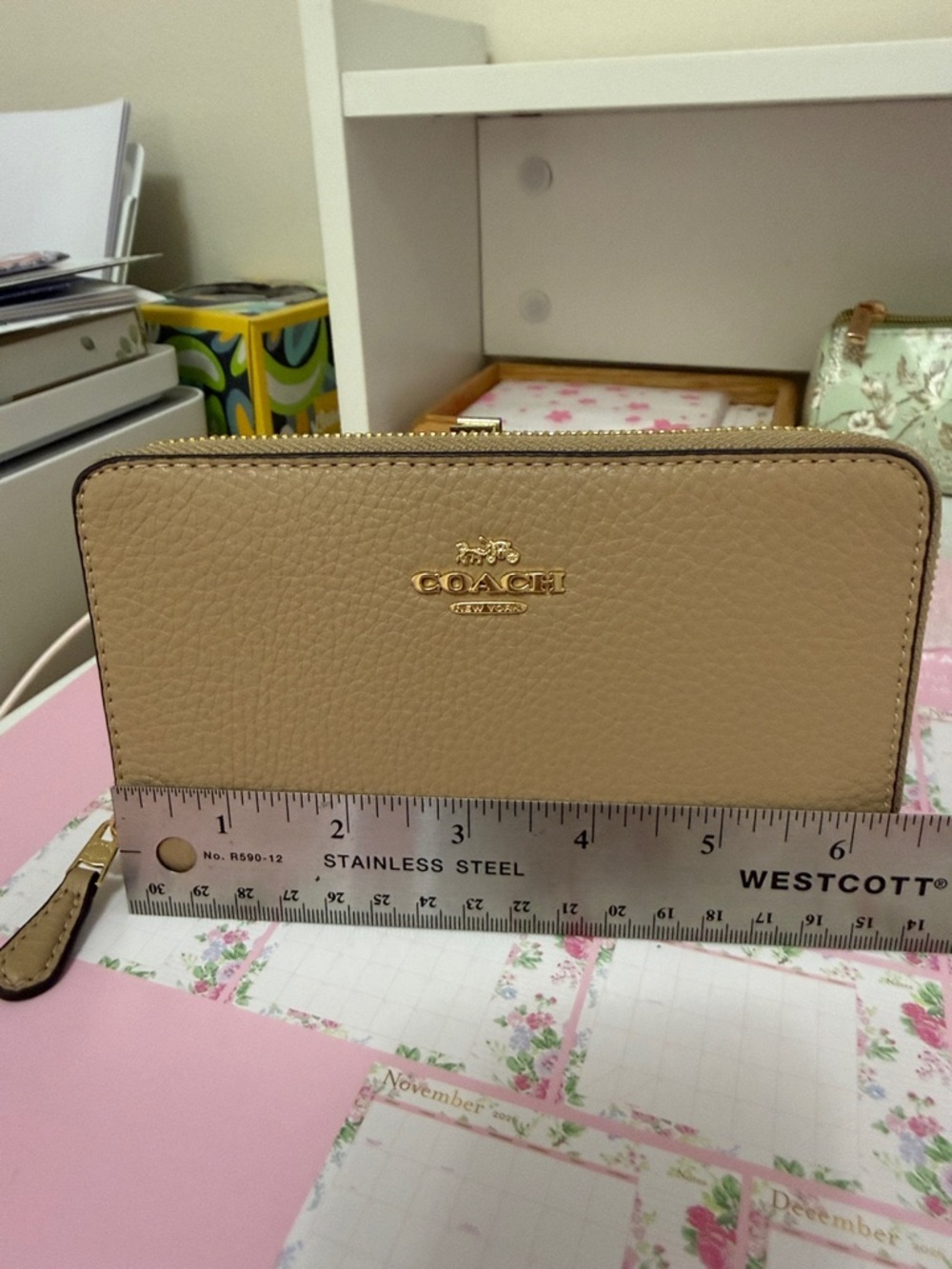 Coach Pebbled Leather Zip Wallet in Taupe with Gold Logo - Picture 5 of 8